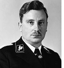 Emil Maurice: vroege NSDAP, SA en SS naast Hitler Emil Maurice in München als Landeshandwerksmeister en SS-Oberführer der Allgemeinen SS, geportretteerd in uniform.
