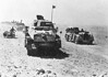 Slag bij Mersa Matruh 1942 en de opmars Panzerjäger-Abteilung 39 van 21e Pantserdivisie rukt op in Noord-Afrika, juni 1942, tijdens woestijnoperaties.