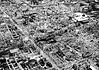 Slag om Manilla 1945: strijd en verwoesting Verwoesting in Intramuros, oude stad van Manilla, mei 1945 na de Slag om Manilla met zwaar beschadigde gebouwen en puin