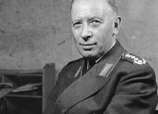 Adolf Heusinger, Holzminden 1897 en legerloopbaan Adolf Heusinger als Generalinspekteur van de Bundeswehr tijdens officiële functieperiode tussen 1957 en 1961 in uniform weergegeven