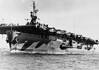 USS Salamaua CVE-96 Pacific oorlog 1944-1946 USS Salamaua escortcarrier varend bij San Francisco met SC-2 en SPS-4 radar zichtbaar op de masten tijdens dienstperiode