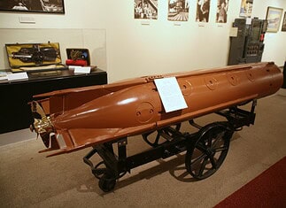 Mark 27 akoestische torpedo Verenigde Staten 1943 Mark 27 torpedo voor onderzeeërs met passieve akoestische geleiding, ontwikkeld voor zelfverdediging tegen escortevaartuigen.
