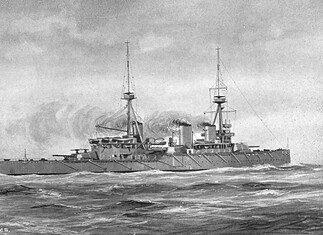 HMS Indomitable Britse slagkruiser WO1 Illustratie van de Britse slagkruiser HMS Indomitable tijdens de proefvaart kort na de indienststelling in 1908.