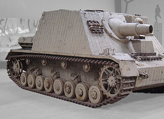 Sturmpanzer 43 (Brummbär) in Europa vanaf 1943 Sturmpanzer met Zimmerit-pasta in het Musée des Blindés in Saumur, Frankrijk.