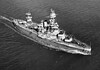 USS Texas (BB-35): Amerikaans slagschip 1914-1948 USS Texas (BB-35) varend voor Norfolk, Virginia, op 15 maart 1943 met haar hoofdgeschutstorens duidelijk naar bakboord gericht.