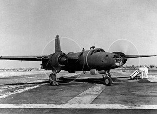 North American XB-28 Amerikaanse bommenwerper North American XB-28 staat op het vliegveld gereed voor de start tijdens het Amerikaanse testprogramma.