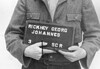 Georg Rickhey en Mittelwerk in Nordhausen Haftbogenfoto van Georg Johannes Rickhey, algemeen directeur van Mittelwerk en beklaagde in het Dachauer Dora-proces.