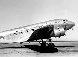 Douglas DC-2: ontwikkeling, KLM en militaire inzet Douglas DC-2 van TWA met registratie NC-13784 in San Francisco, juni 1939